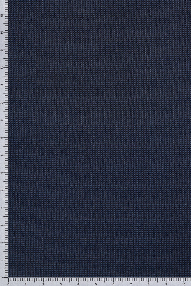 Fabric sample · 100% Super 170s Wool