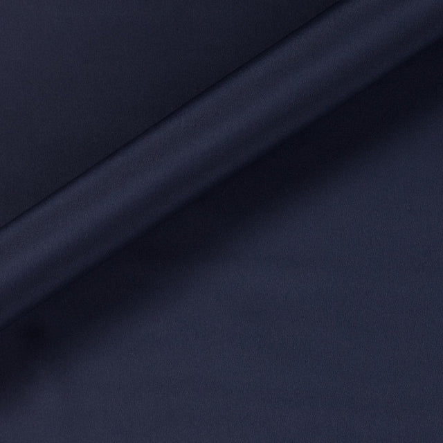 Fabric sample · 100% Silk