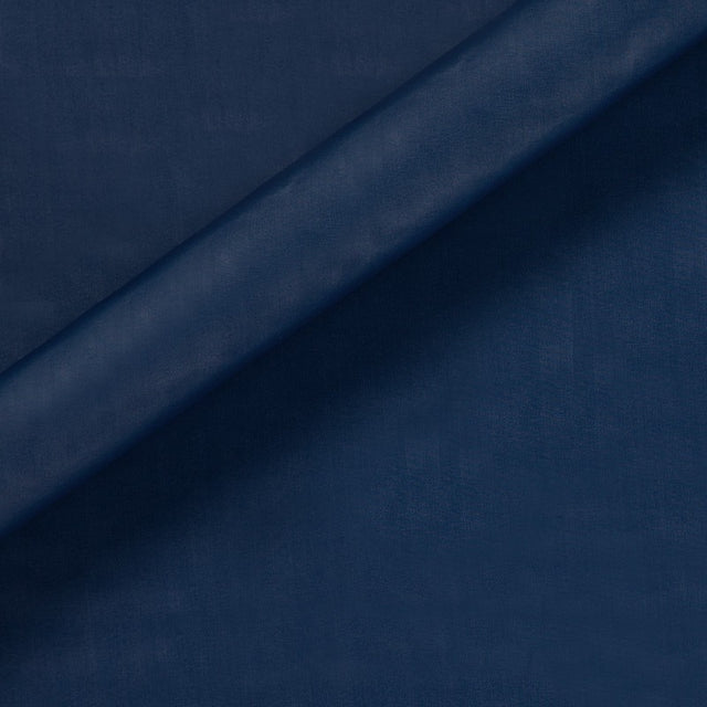 Fabric sample · 100% Silk