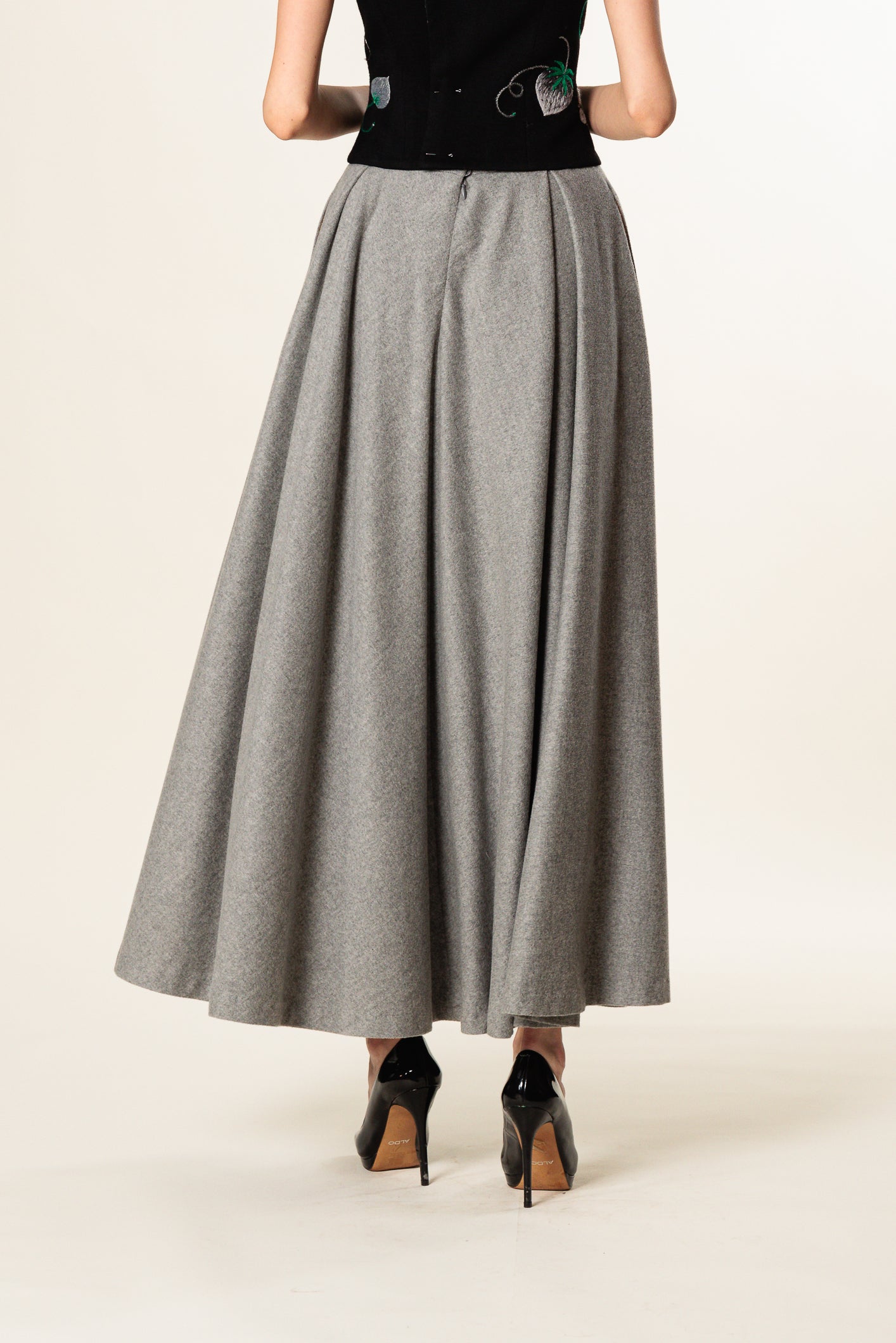 Skirt "GUGGENHEIM EXTRA" / Cashmere by Loro Piana