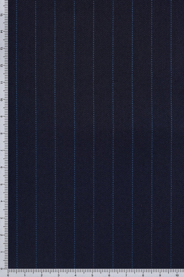 Fabric sample · 100% Super 170s Wool