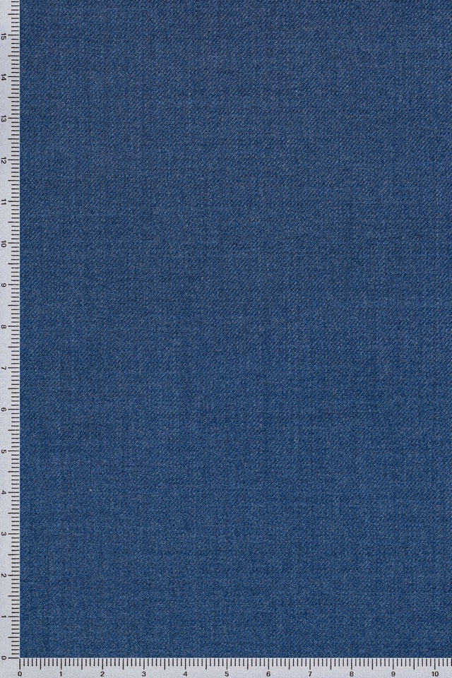 Fabric sample · 100% Super 170s Wool