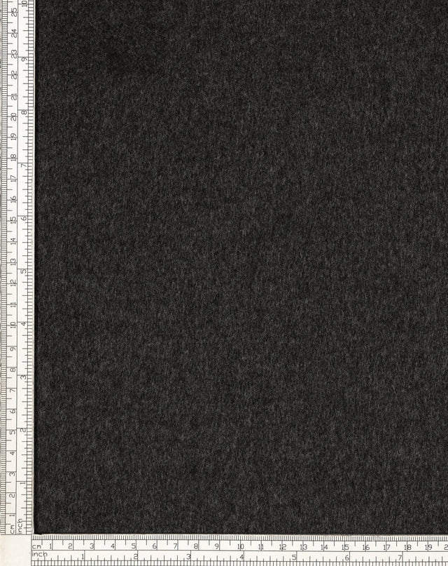 Fabric sample · 93% Super 170s Wool, 7% Cashmere