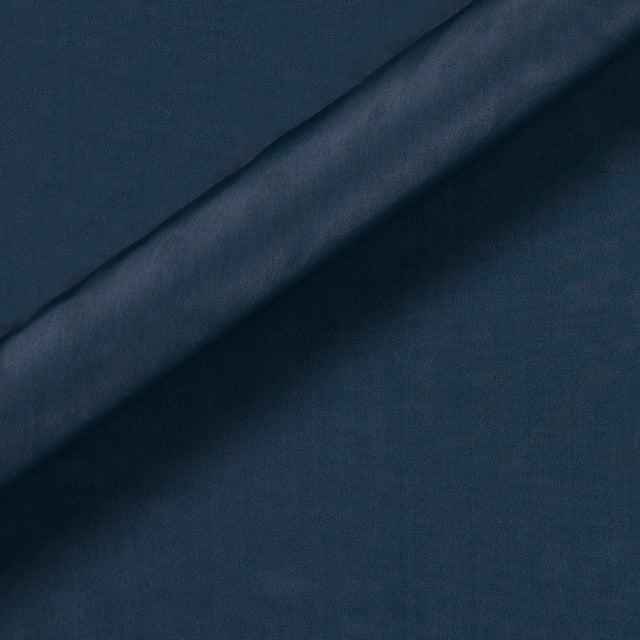 Fabric sample · 100% Silk
